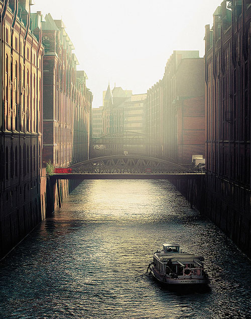 Прогулка на кораблике по портовой гавани и каналам